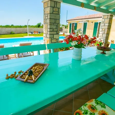 Charming Luce Ribari In Istria Countryside Villa