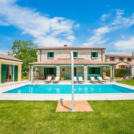 Villa Charming Luce Ribari In Istria Countryside
