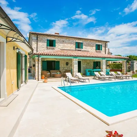 Villa Charming Luce Ribari In Istria Countryside